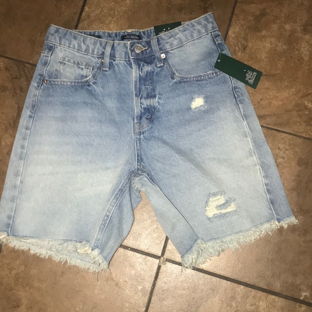 NWT Women’s Wild Fable Distressed Shorts
